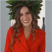 Dottoressa in Lingue e Letterature Moderne a pieni voti impartisce lezioni di lingua e letteratura inglese e tedesca